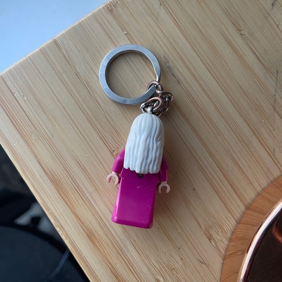 LEGO Dumbledore Keychain - Picture 2 of 3